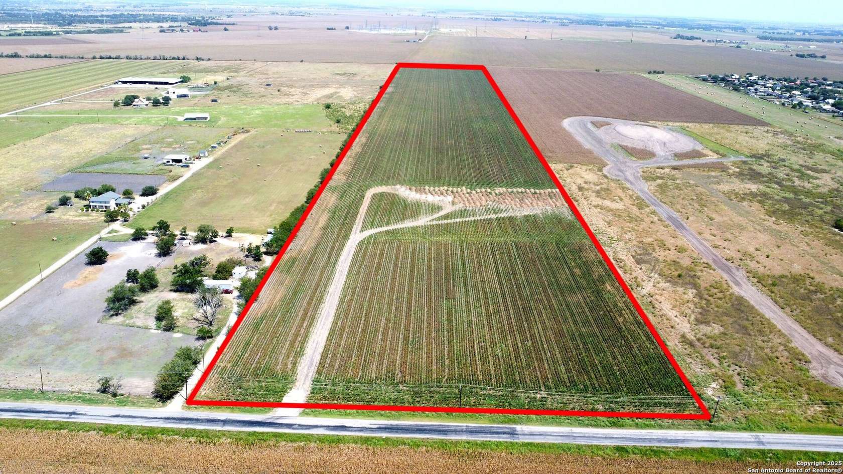 48 Acres of Land for Sale in Seguin, Texas