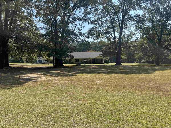 3.75 Acres of Residential Land with Home for Sale in Pine Bluff, Arkansas