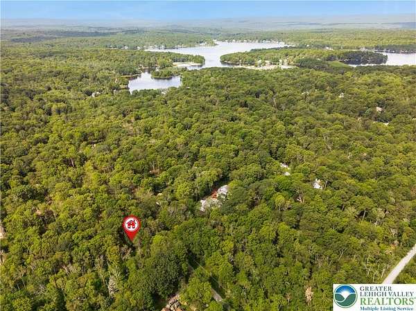 0.47 Acres of Residential Land for Sale in Coolbaugh Township, Pennsylvania