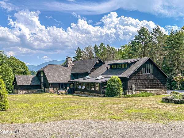 2.56 Acres of Residential Land with Home for Sale in Diamond Point, New York