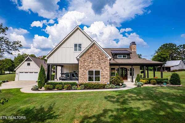 4 Acres of Residential Land with Home for Sale in Maryville, Tennessee