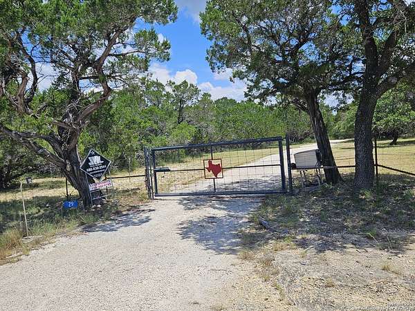 4.1 Acres of Improved Mixed-Use Land for Sale in Boerne, Texas