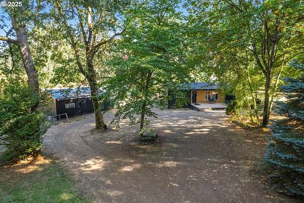 2.37 Acres of Residential Land with Home for Sale in Dundee, Oregon