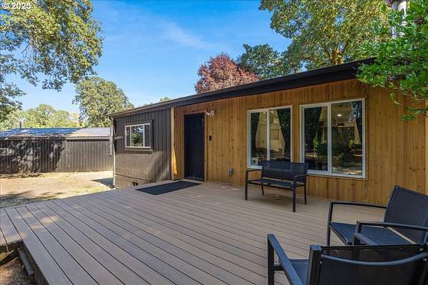 2.37 Acres of Land with Home for Sale in Dundee, Oregon