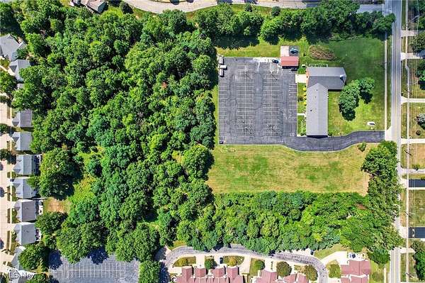 6 Acres of Mixed-Use Land for Sale in Middleburg Heights, Ohio