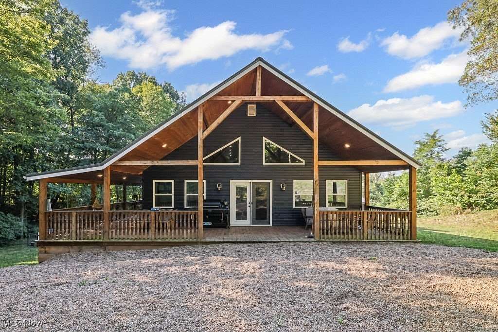 3.58 Acres of Residential Land with Home for Sale in New Waterford, Ohio