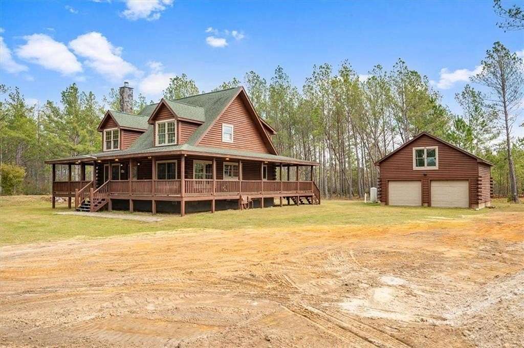 26.5 Acres of Land with Home for Sale in Waycross, Georgia