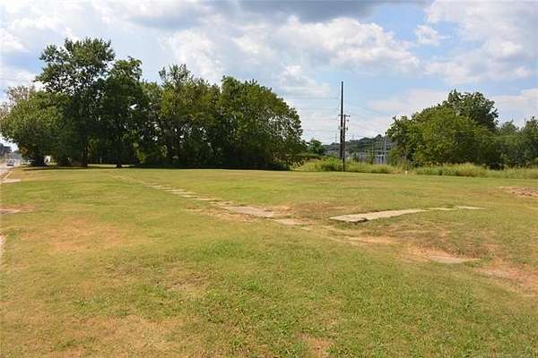 0.65 Acres of Commercial Land for Sale in Henryetta, Oklahoma
