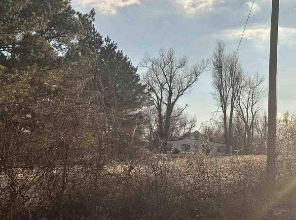 4.54 Acres of Residential Land with Home for Auction in Crewe, Virginia