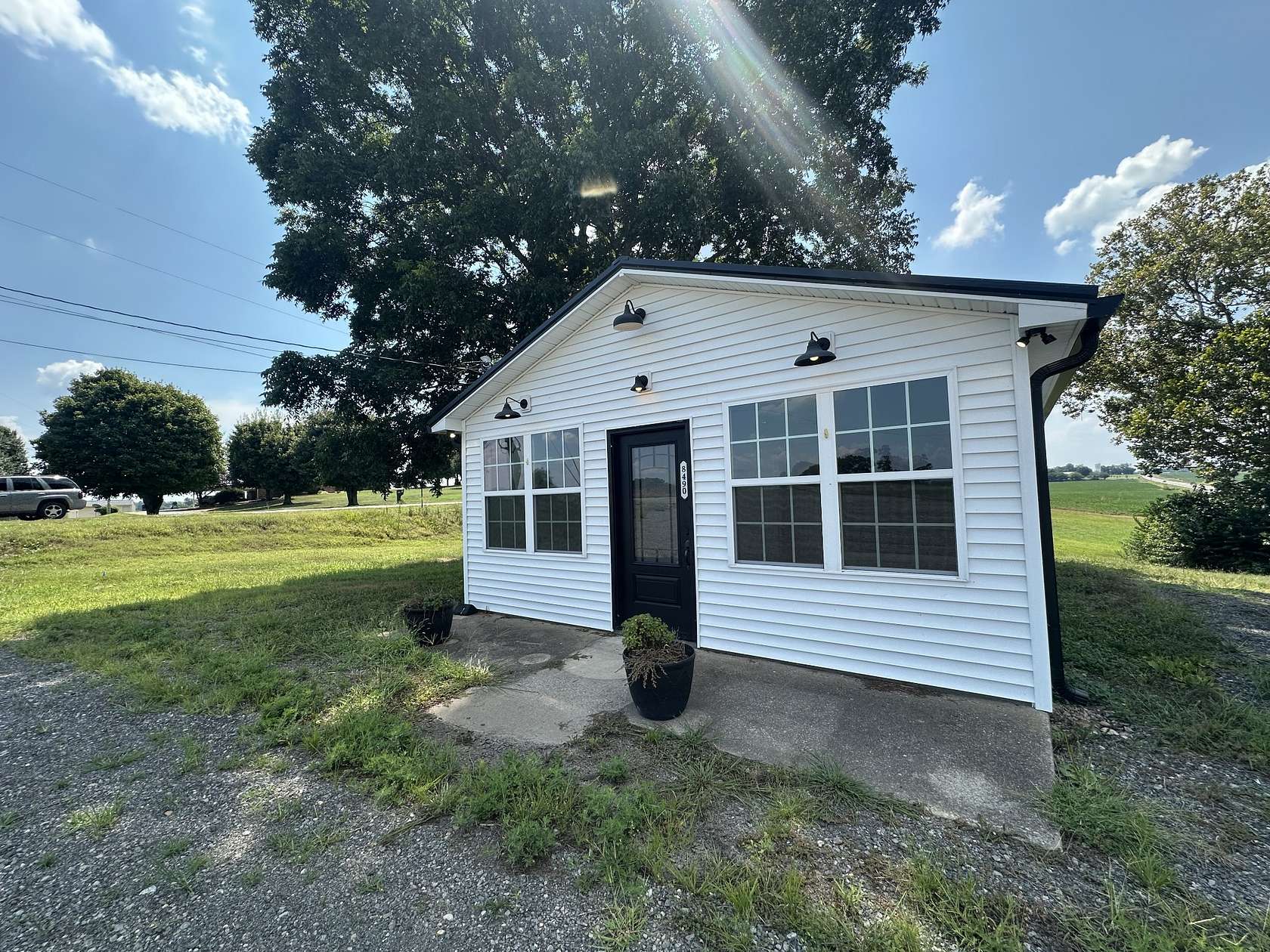 2.14 Acres of Improved Commercial Land for Sale in Cedar Hill, Tennessee