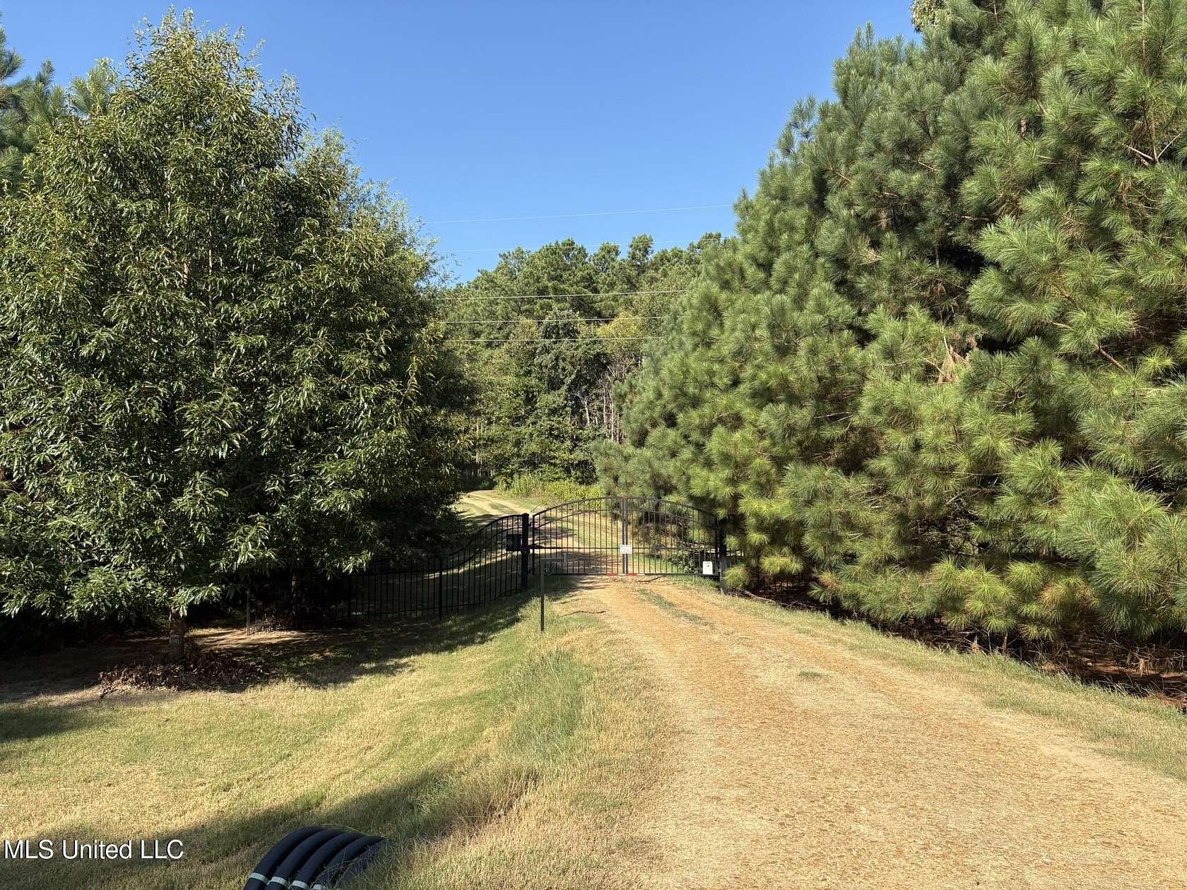 121 Acres of Recreational Land with Home for Sale in Como, Mississippi