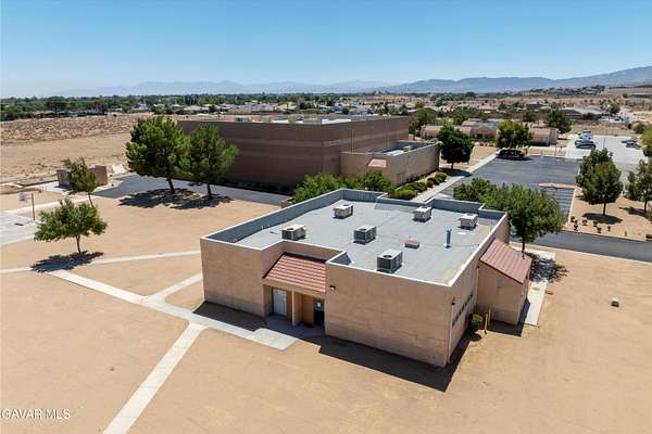 19.2 Acres of Commercial Land for Lease in Lancaster, California