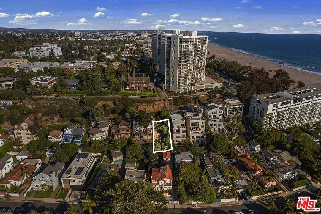 0.09 Acres of Residential Land for Sale in Los Angeles, California
