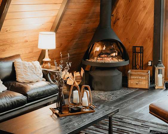 5 Acres of Land with Home for Sale in Swan Lake, New York