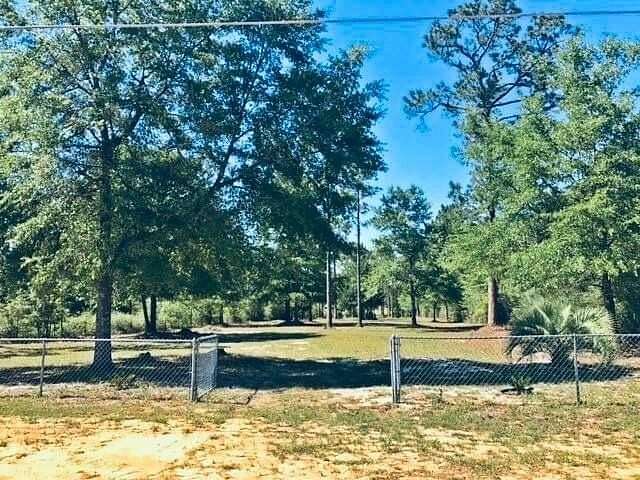 1.24 Acres of Residential Land for Sale in DeFuniak Springs, Florida