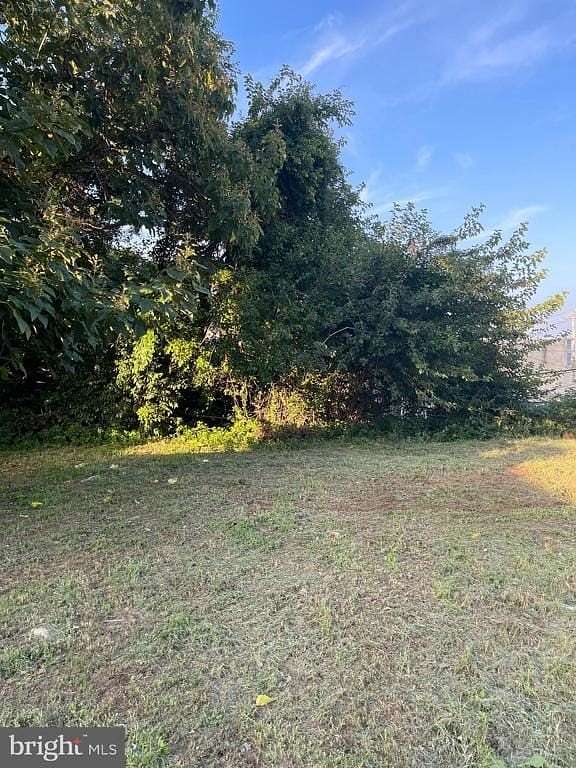 0.01 Acres of Land for Sale in Philadelphia, Pennsylvania