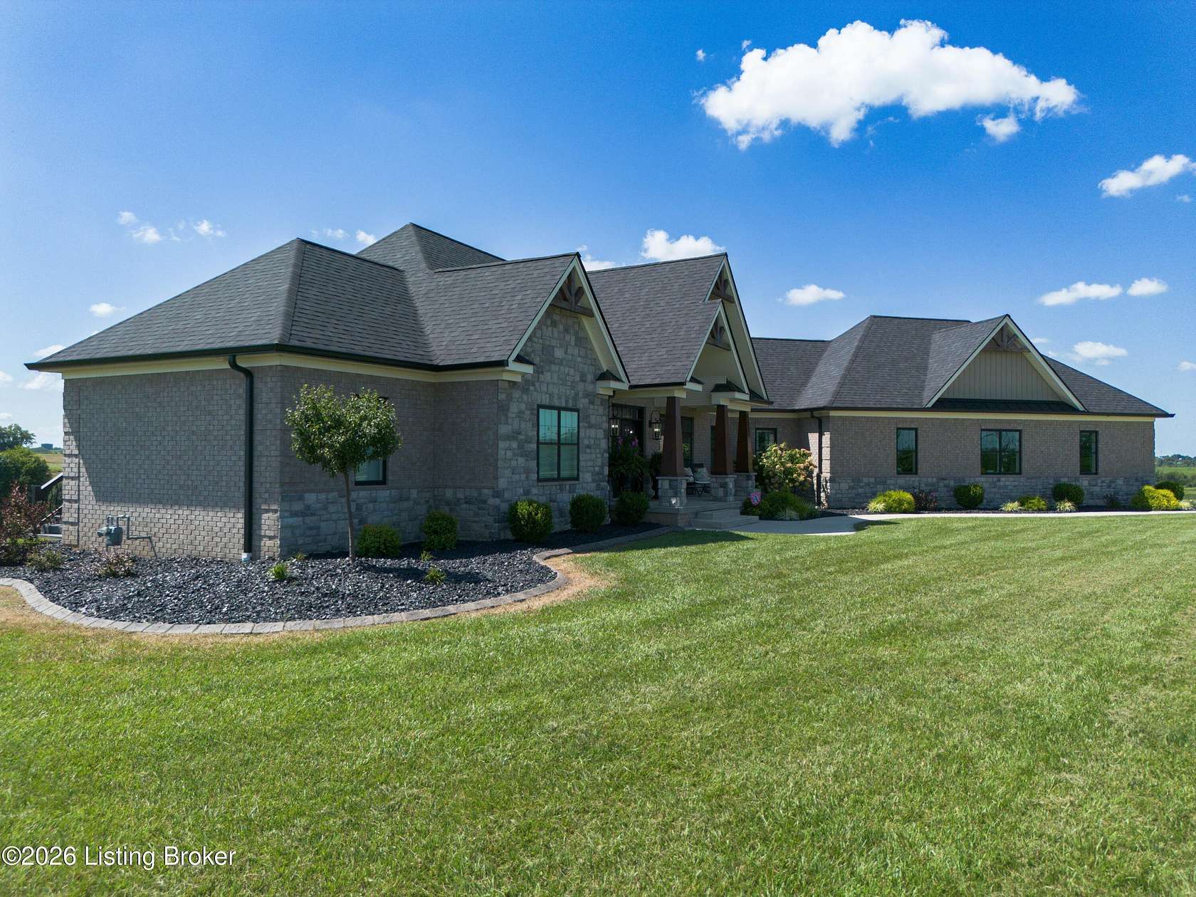 5 Acres of Land with Home for Sale in Springfield, Kentucky