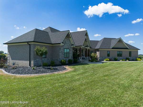 5 Acres of Land with Home for Sale in Springfield, Kentucky