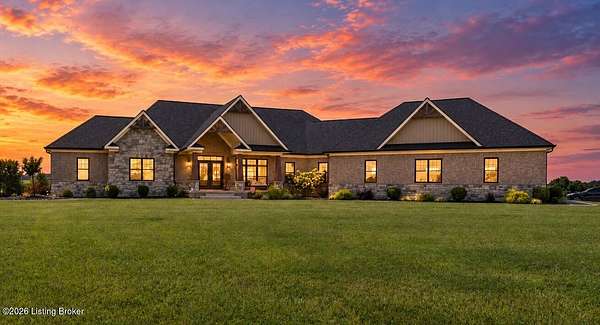 5 Acres of Land with Home for Sale in Springfield, Kentucky