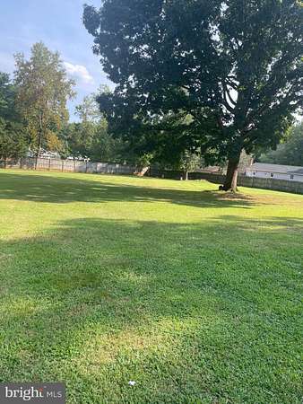 2.22 Acres of Residential Land with Home for Sale in Sumerduck, Virginia