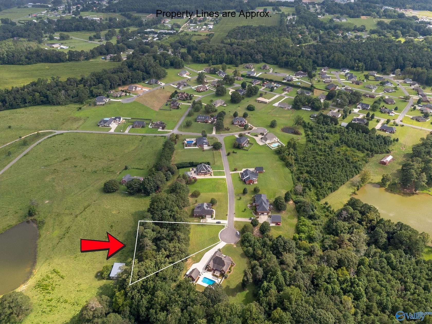 1 Acre of Residential Land for Sale in Albertville, Alabama