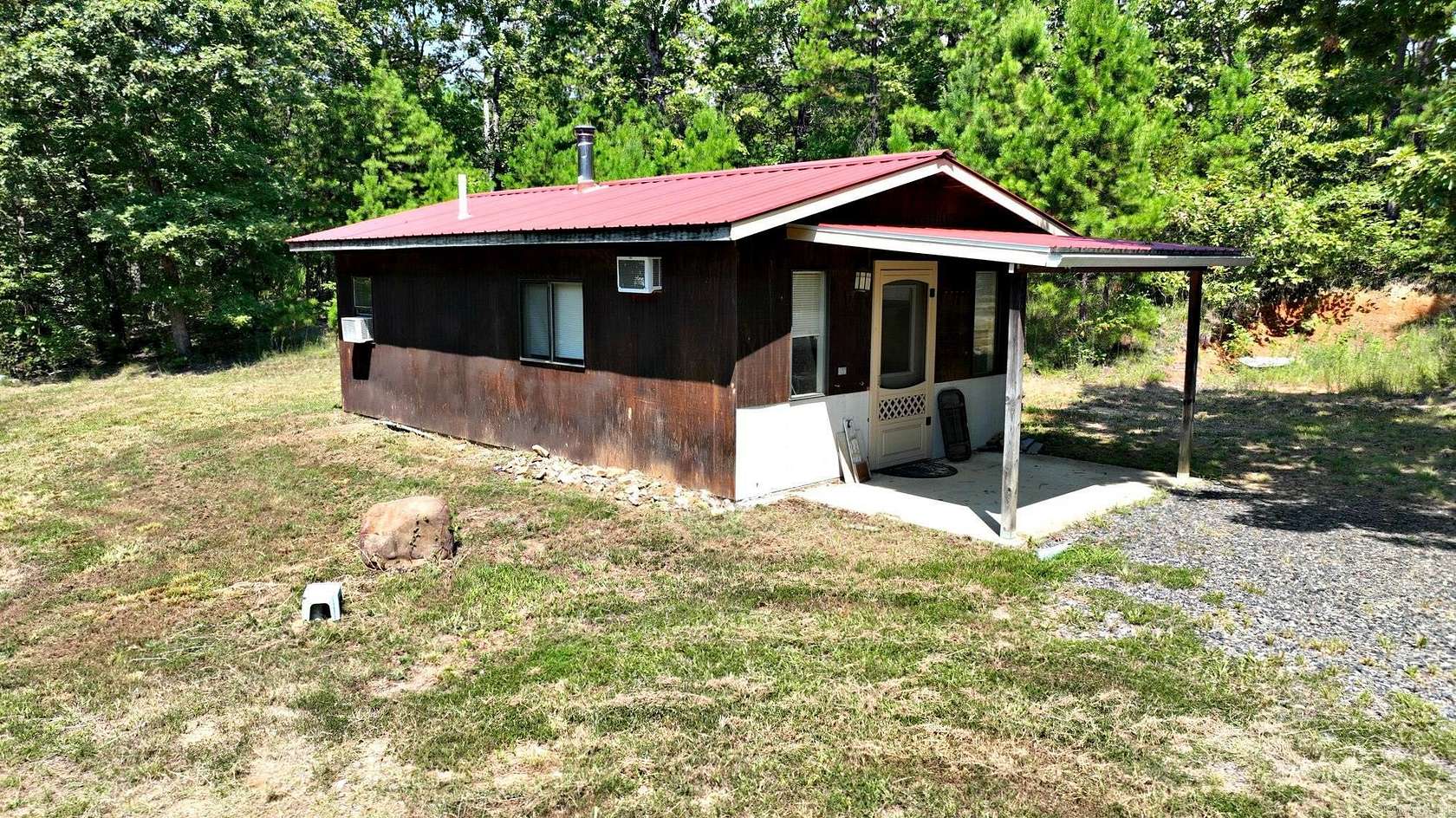 3.6 Acres of Residential Land with Home for Sale in Mena, Arkansas