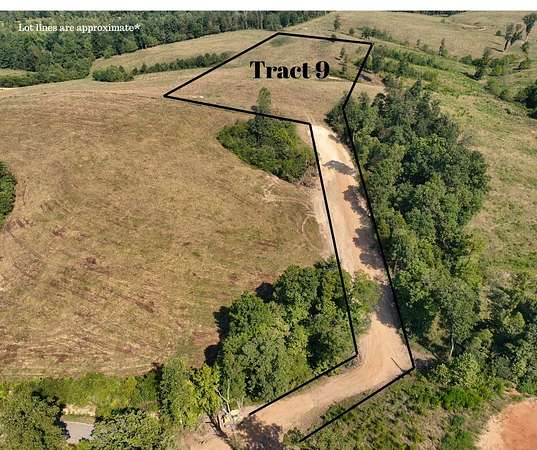 10 Acres of Agricultural Land for Sale in Erin, Tennessee