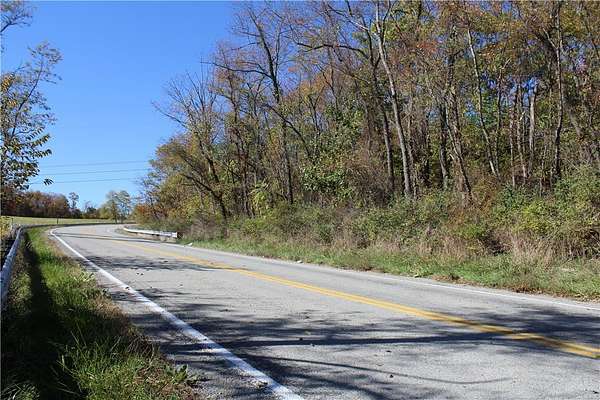 0.87 Acres of Residential Land for Sale in Burgettstown, Pennsylvania