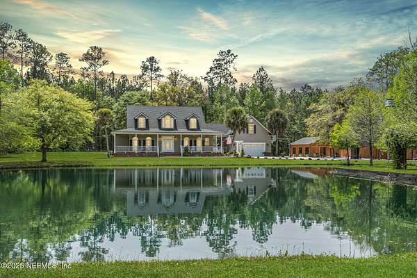2.58 Acres of Residential Land with Home for Sale in Jacksonville, Florida