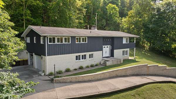 2 Acres of Residential Land with Home for Sale in Somerset, Kentucky