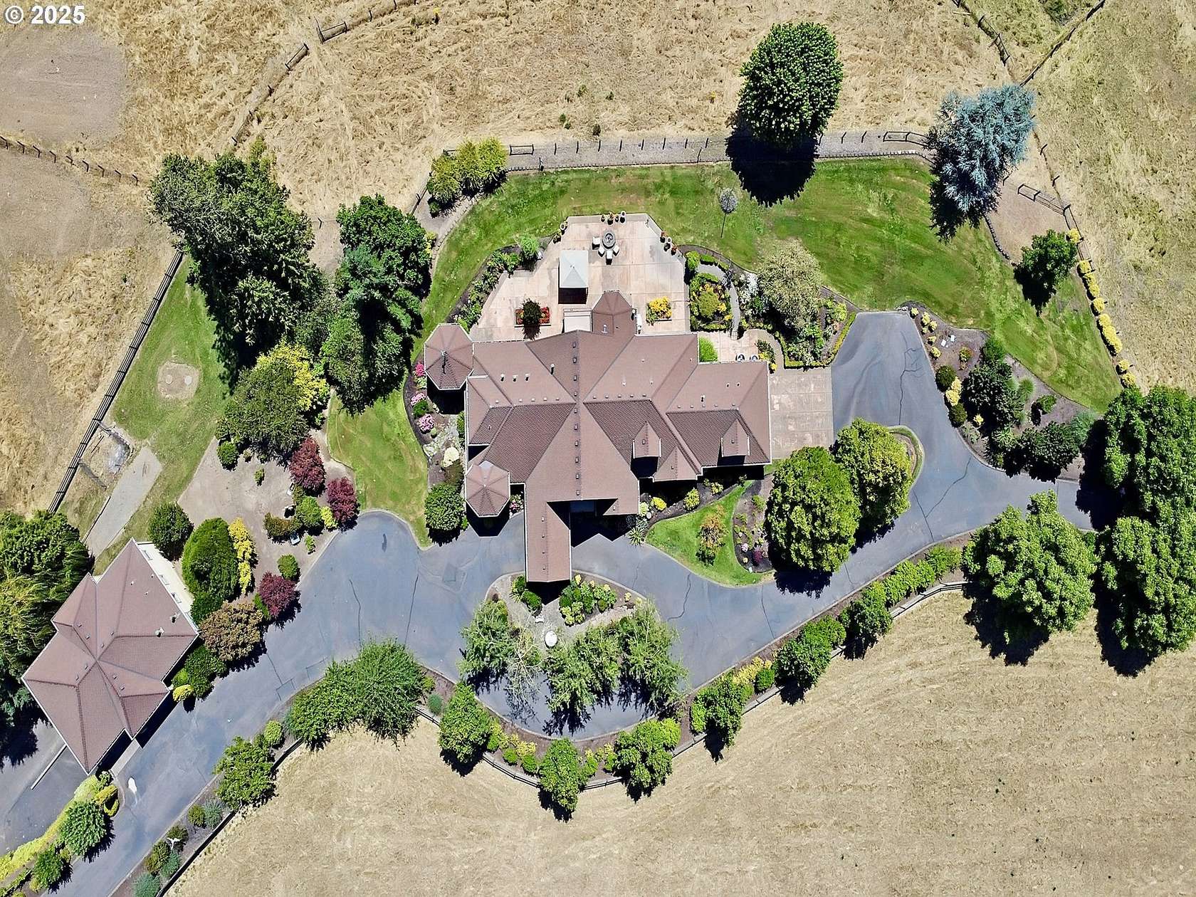 28.6 Acres of Improved Land for Sale in Aurora, Oregon