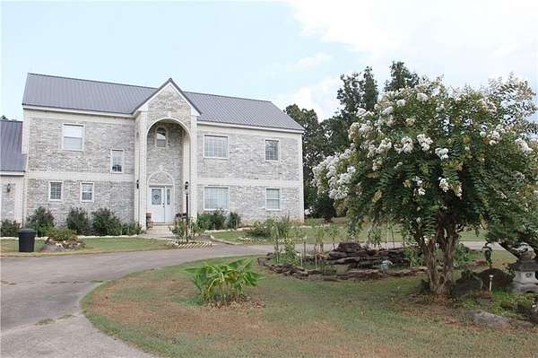 2 Acres of Residential Land with Home for Sale in Russellville, Arkansas