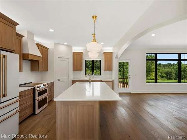 2 Acres of Residential Land with Home for Sale in Hartland, Michigan