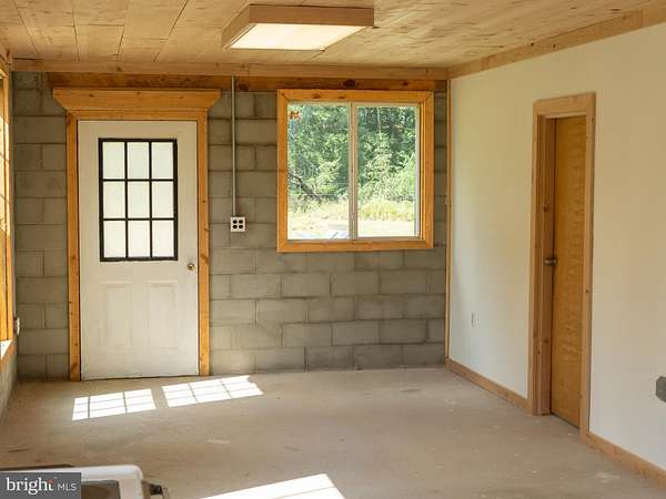 5 Acres of Residential Land with Home for Sale in Oldtown, Maryland