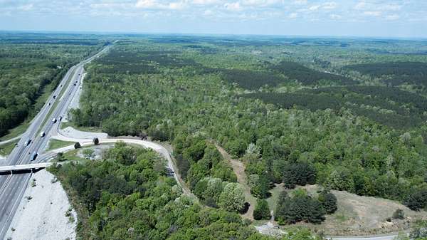 22 Acres of Land for Sale in Holladay, Tennessee