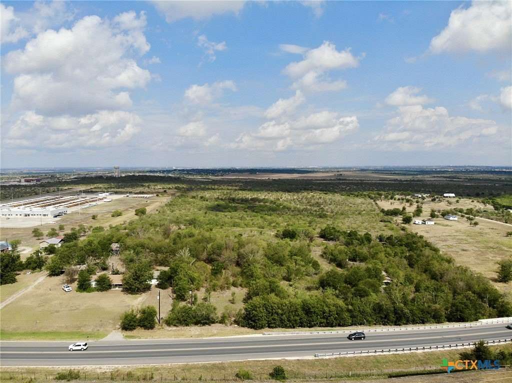 50 Acres of Land for Sale in Kyle, Texas