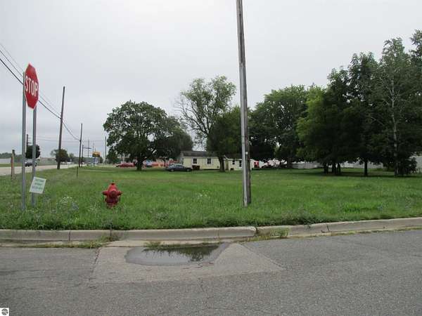 0.47 Acres of Residential Land for Sale in Alma, Michigan