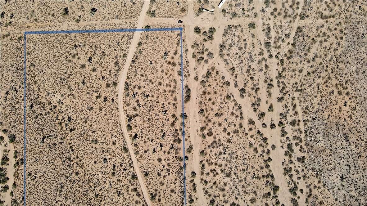 5 Acres of Land for Sale in Yucca, Arizona