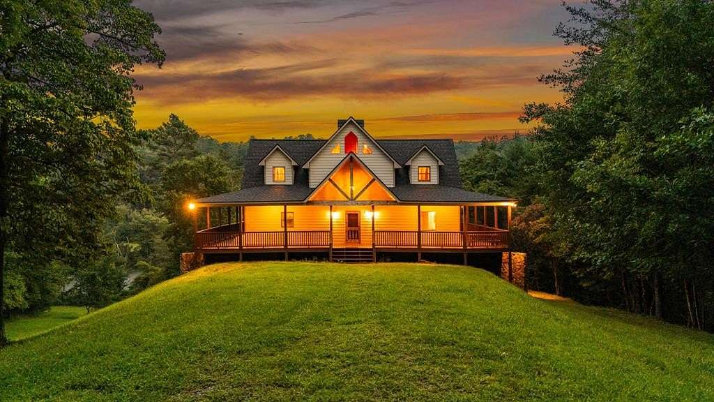 18.4 Acres of Recreational Land with Home for Sale in Mineral Bluff, Georgia