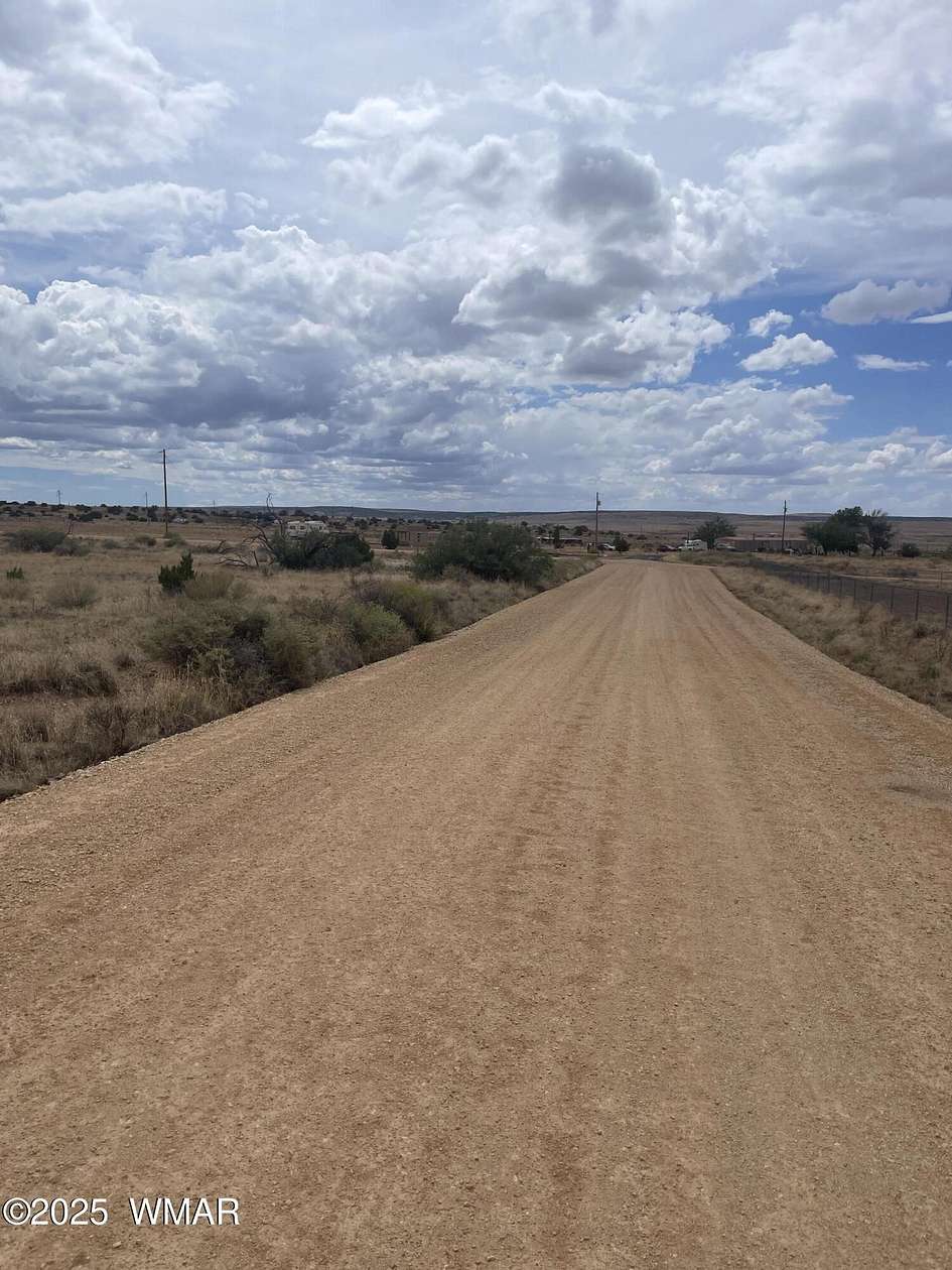 2 Acres of Land for Sale in St. Johns, Arizona