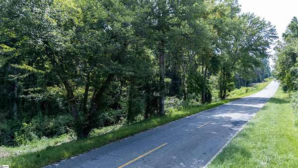 10 Acres of Land for Sale in Inman, South Carolina