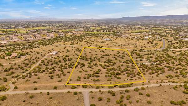 10.6 Acres of Land for Sale in Santa Fe, New Mexico
