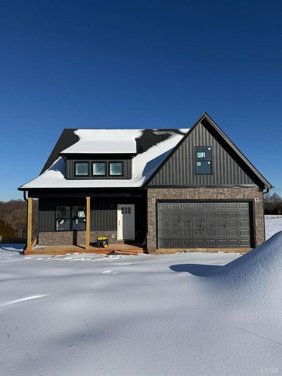 1.54 Acres of Residential Land with Home for Sale in Bedford, Virginia