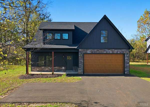 1.54 Acres of Residential Land with Home for Sale in Bedford, Virginia