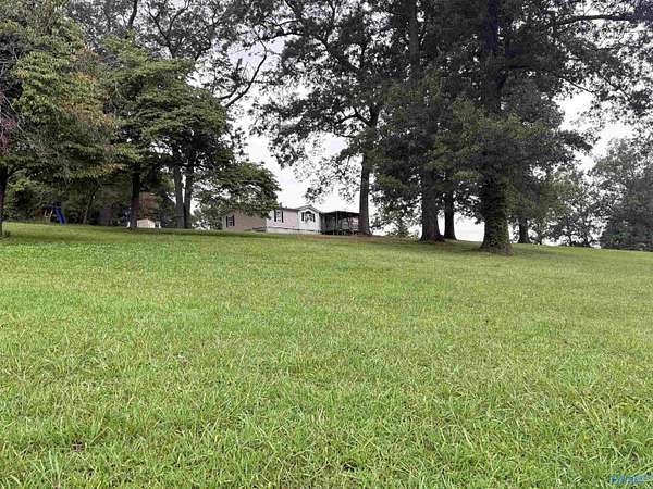 2 Acres of Residential Land with Home for Sale in Bridgeport, Alabama
