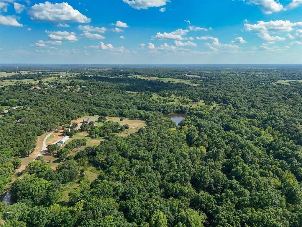 80 Acres of Land with Home for Sale in Meeker, Oklahoma
