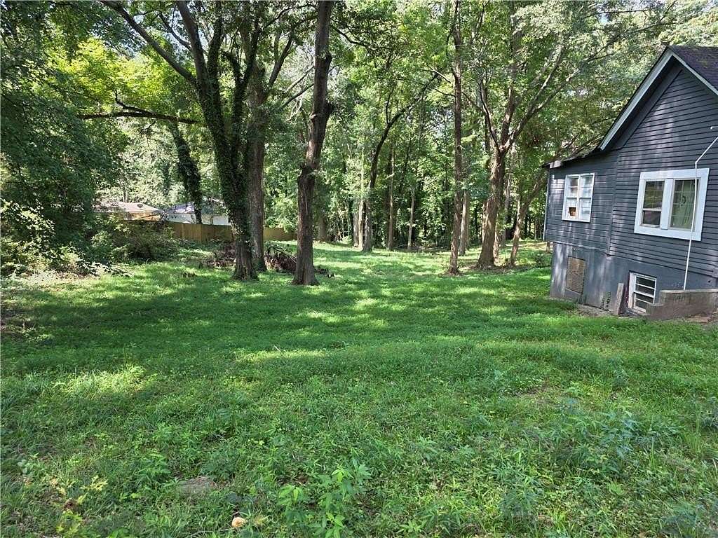 1 Acre of Residential Land with Home for Sale in Atlanta, Georgia