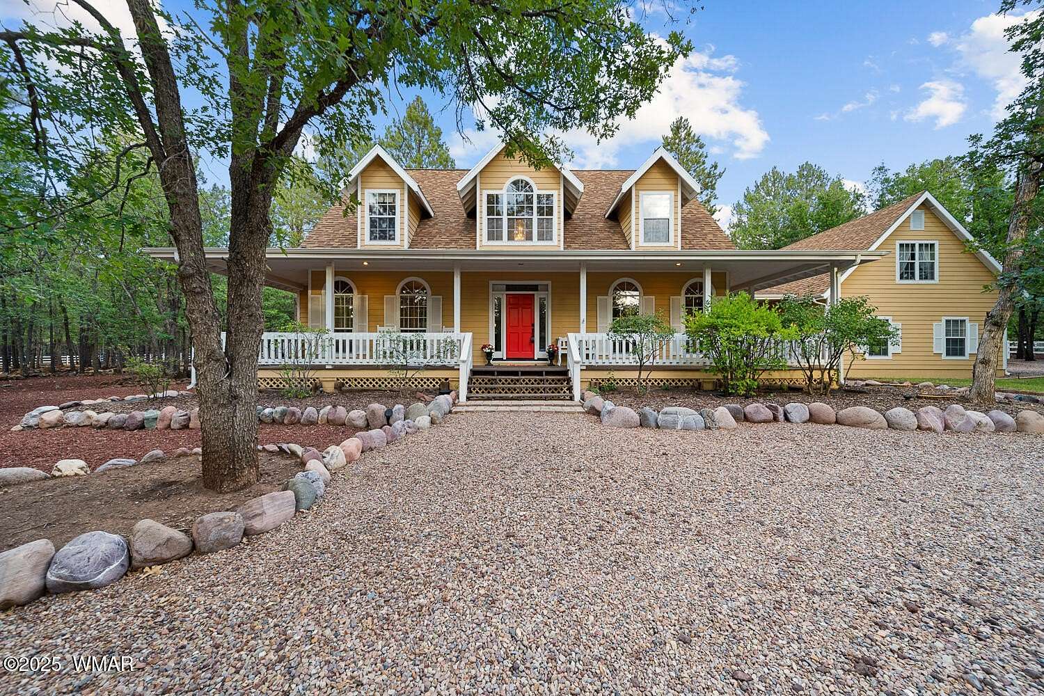 2.54 Acres of Residential Land with Home for Sale in Pinetop, Arizona