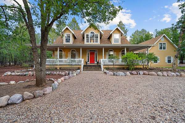 2.54 Acres of Residential Land with Home for Sale in Pinetop, Arizona