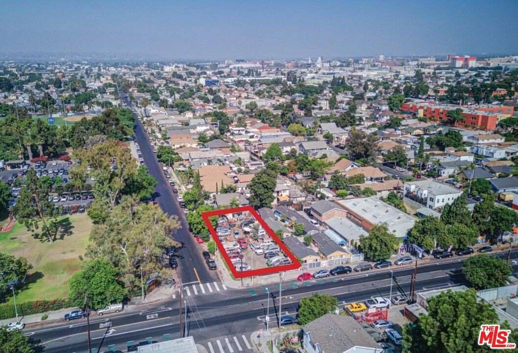 0.19 Acres of Mixed-Use Land for Sale in Los Angeles, California